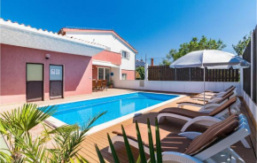 Gorgeous Home In Pomer